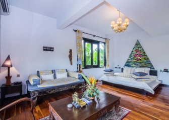 Mane Royal Family Suite